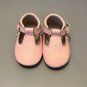 Little love bug size 4 maryjanes